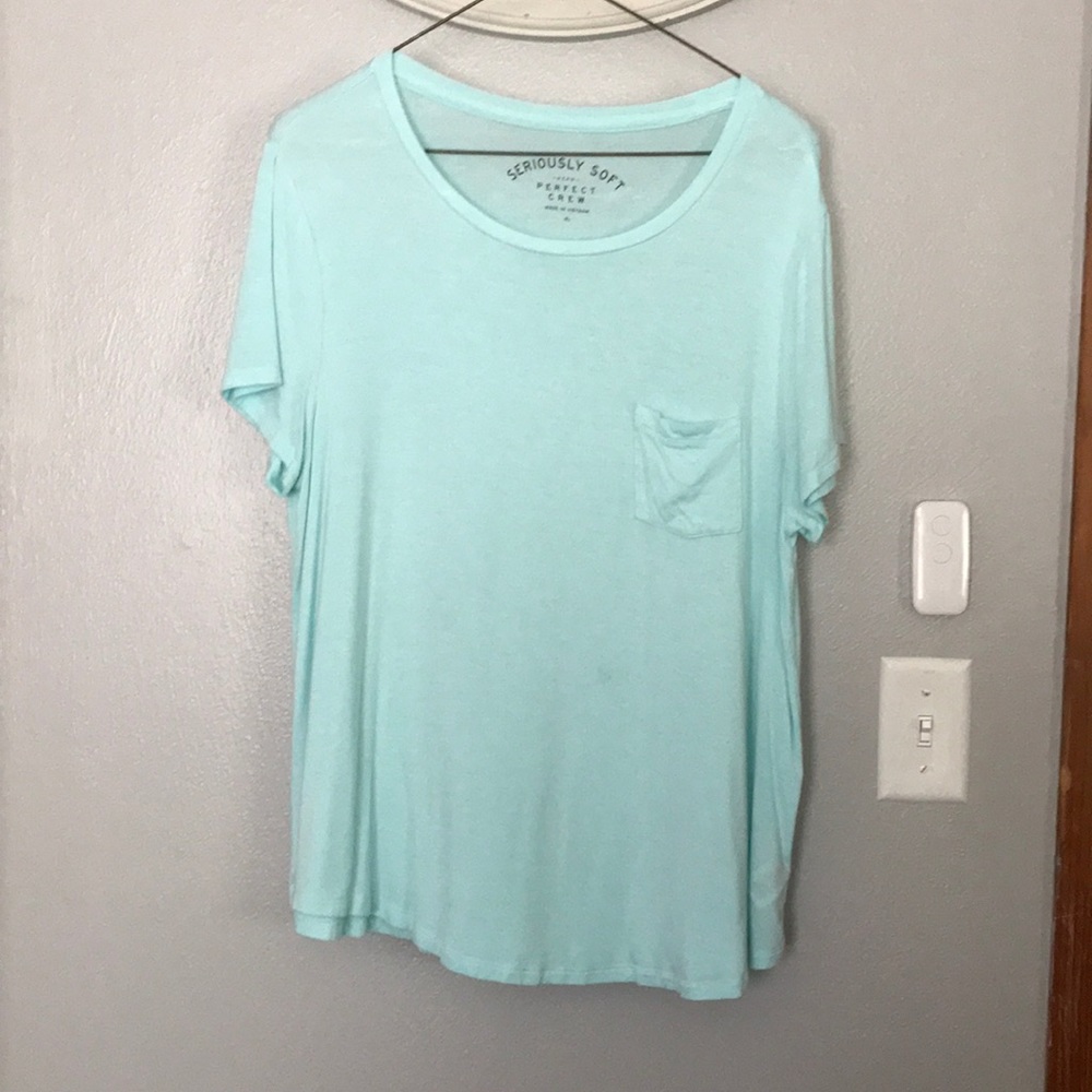 Aero super soft pocket tee